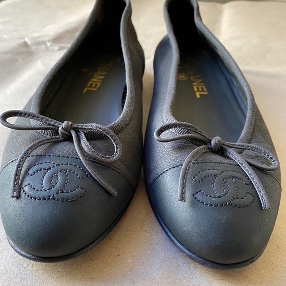 100% authentic Chanel Cap Ballerina Flats 36,5 - Picture 2 of 11
